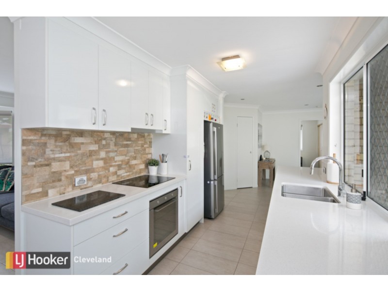 4 Parkview Avenue, Wellington Point QLD 4160