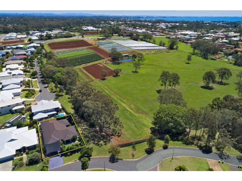 18 Hillcrest Street, Wellington Point QLD 4160