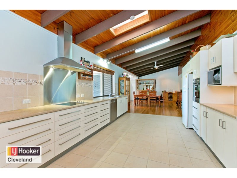 25 Waratah Avenue, Victoria Point QLD 4165