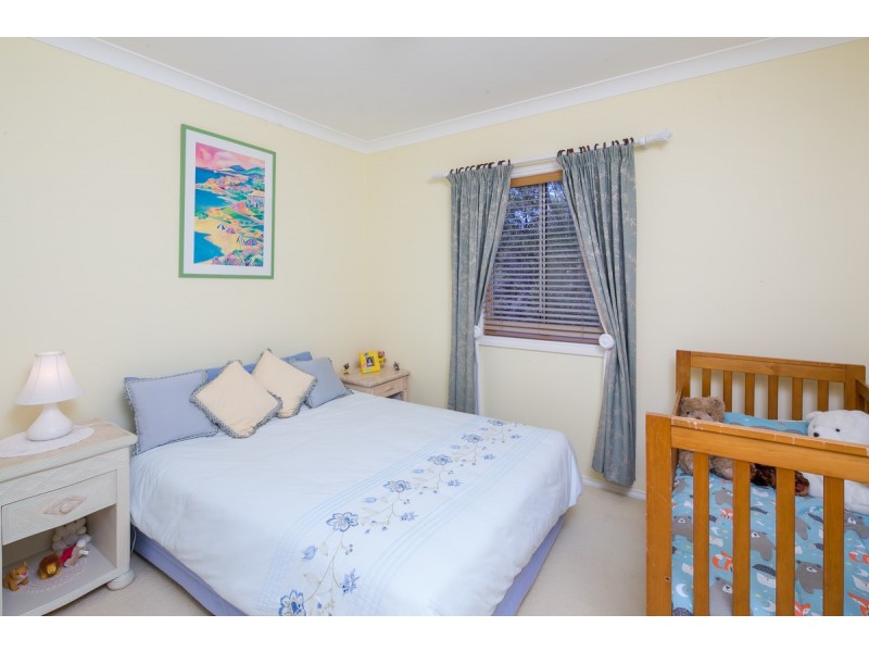 54 Marjorie Buckler Avenue, Redland Bay QLD 4165
