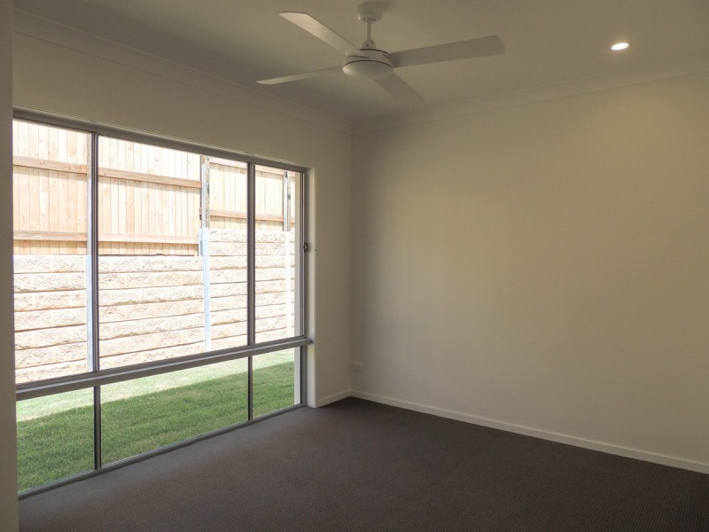 18 Muller Street, Redland Bay QLD 4165
