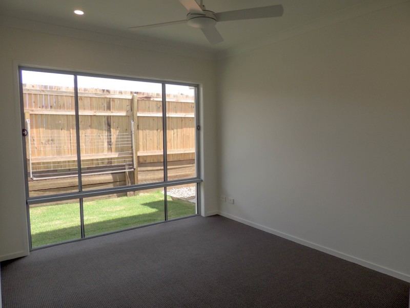 18 Muller Street, Redland Bay QLD 4165