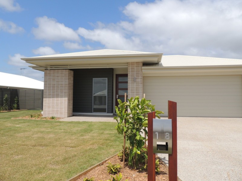 18 Muller Street, Redland Bay QLD 4165