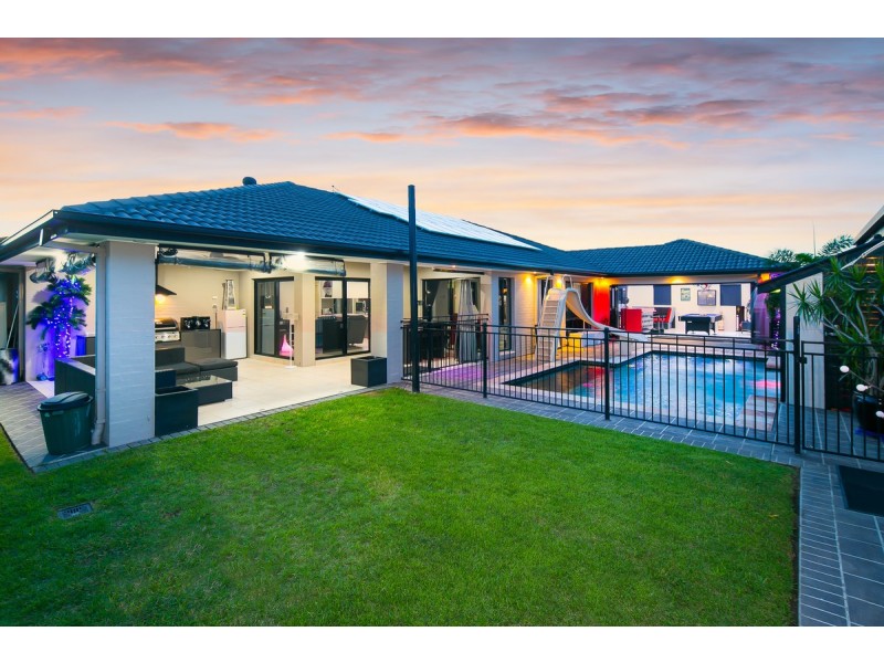 2 Pellita Court, Victoria Point QLD 4165