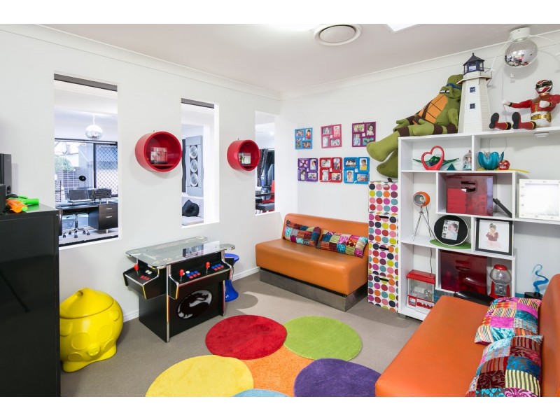 2 Pellita Court, Victoria Point QLD 4165