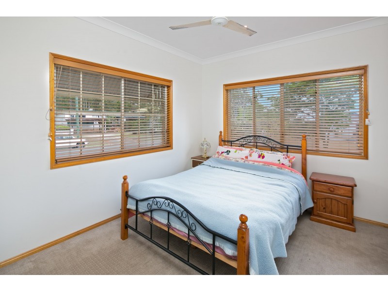 37 Claremont Street, Birkdale QLD 4159