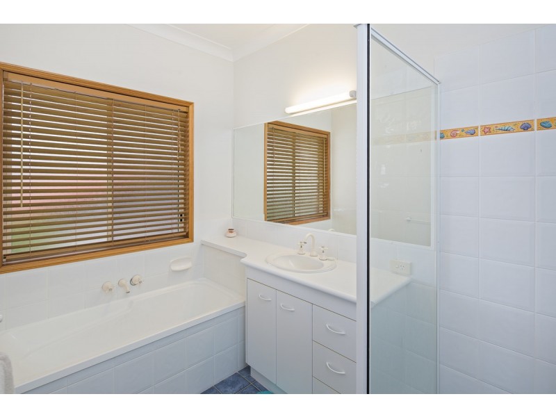 37 Claremont Street, Birkdale QLD 4159