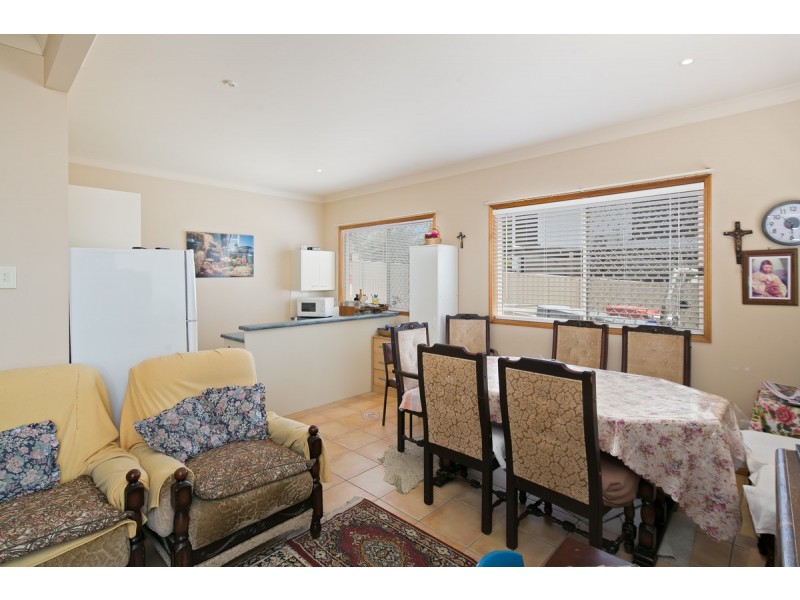 37 Claremont Street, Birkdale QLD 4159