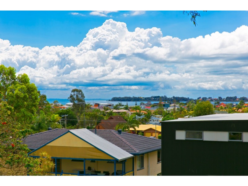 37 Claremont Street, Birkdale QLD 4159