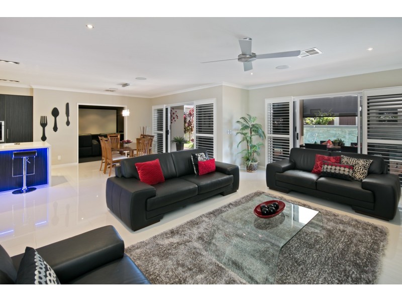 56 Waterville Drive, Thornlands QLD 4164