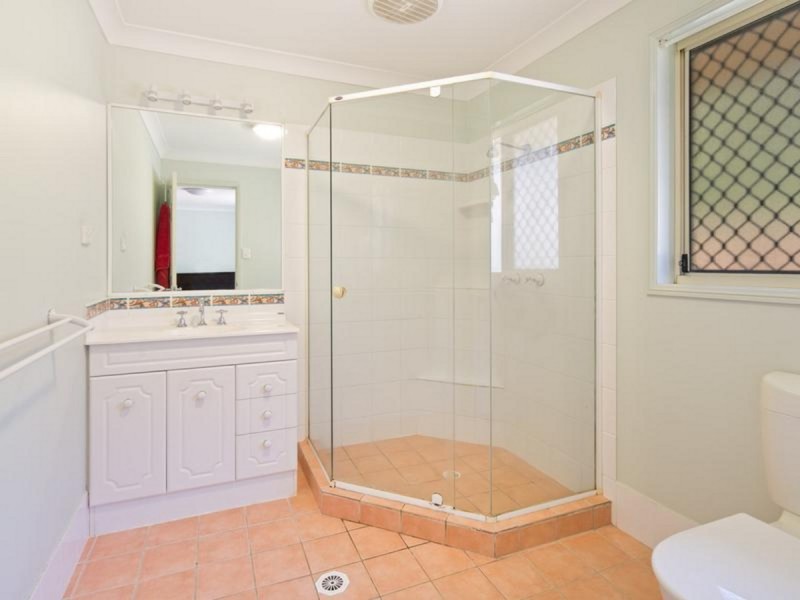 29 Viola Drive, Redland Bay QLD 4165