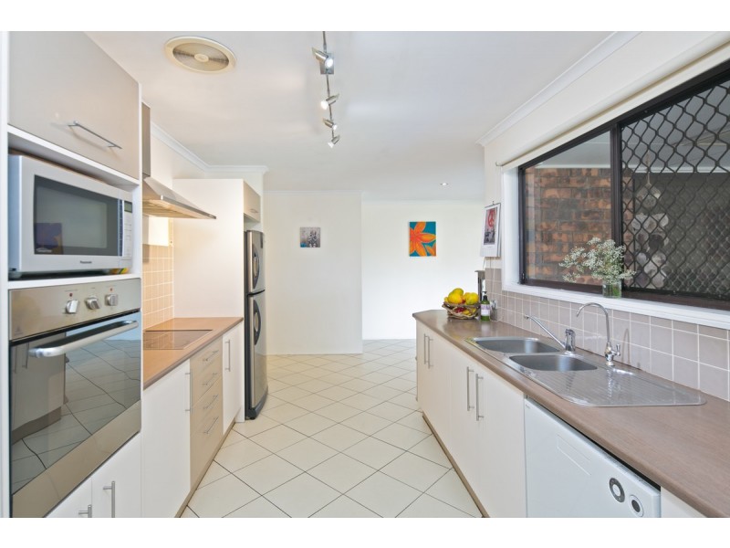 65 Riesling Street, Thornlands QLD 4164