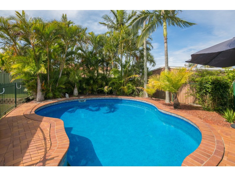 65 Riesling Street, Thornlands QLD 4164