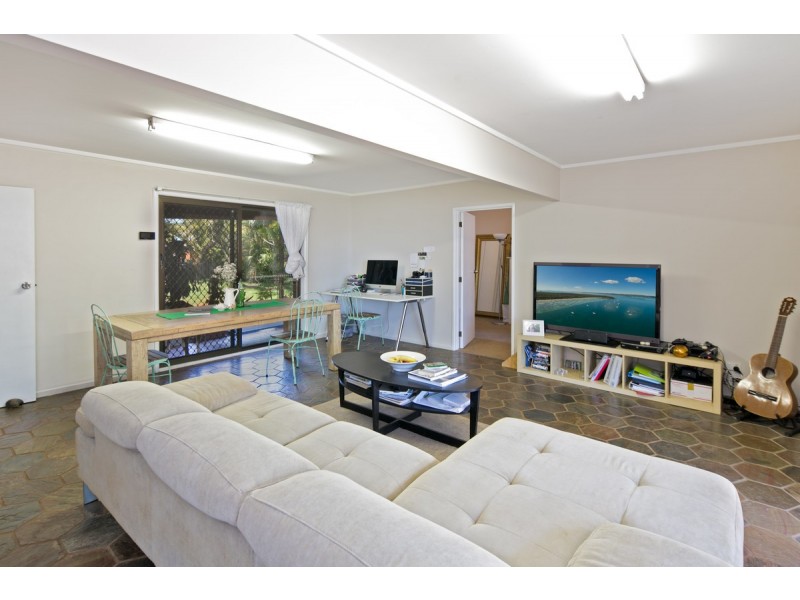 12 Macadamia Street, Victoria Point QLD 4165