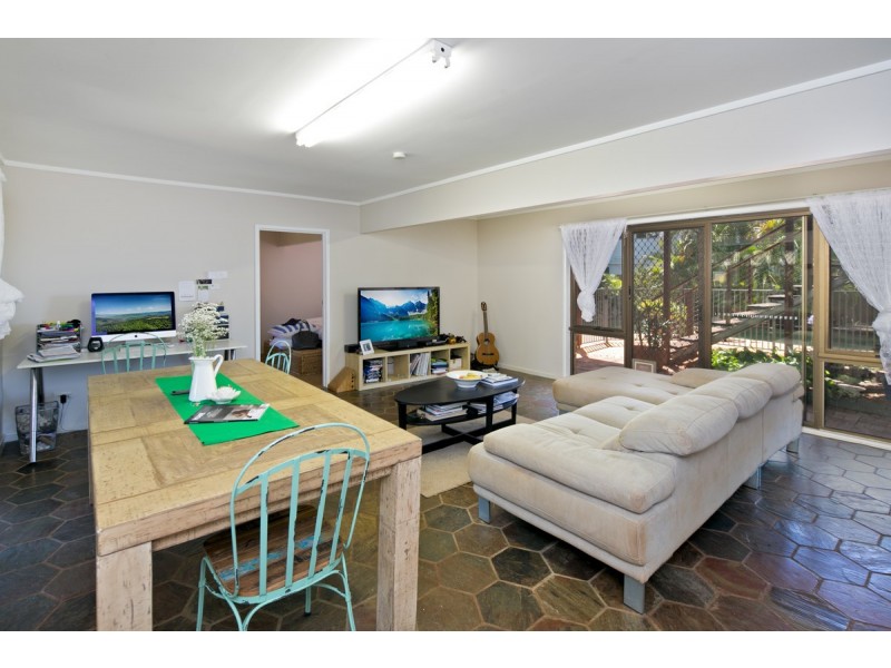 12 Macadamia Street, Victoria Point QLD 4165