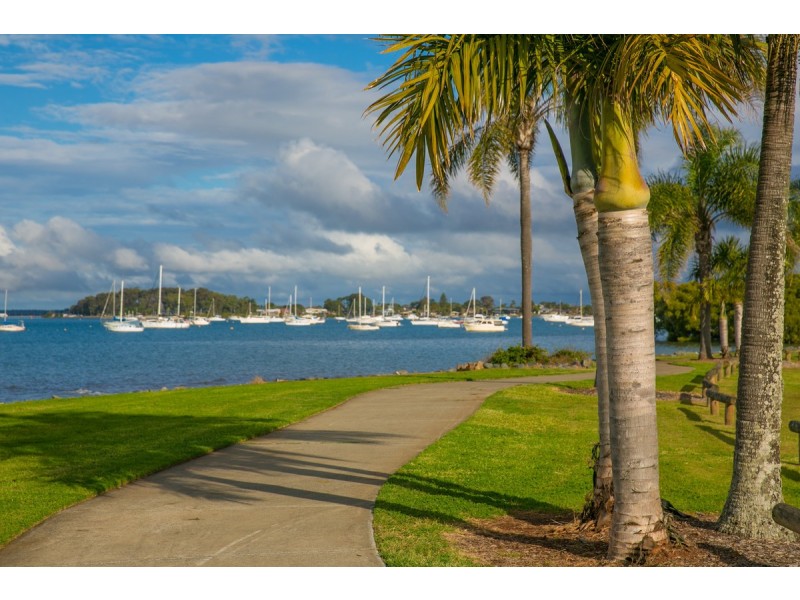 12 Macadamia Street, Victoria Point QLD 4165