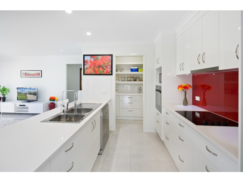 7 Prospect Crescent, Victoria Point QLD 4165