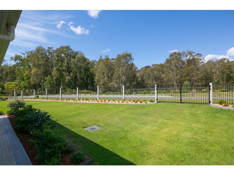 7 Prospect Crescent, Victoria Point QLD 4165