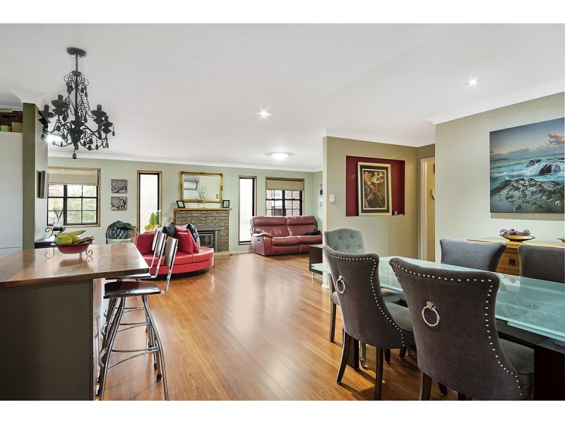 9 Waterford Crescent, Ormiston QLD 4160