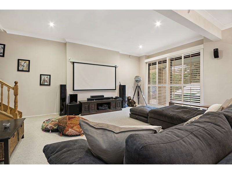 9 Waterford Crescent, Ormiston QLD 4160