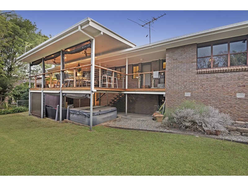 9 Waterford Crescent, Ormiston QLD 4160