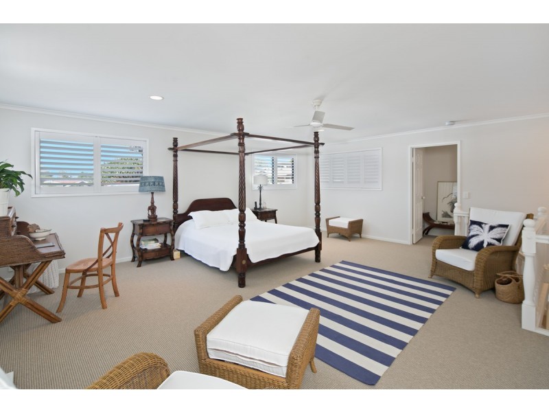 17 Thompson Street, Victoria Point QLD 4165