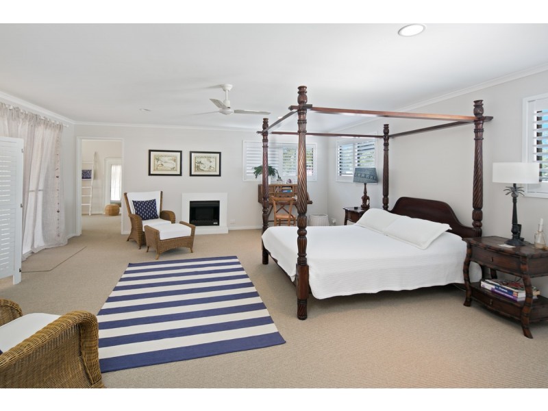 17 Thompson Street, Victoria Point QLD 4165