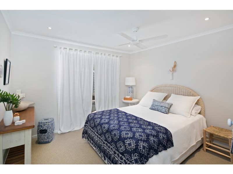 17 Thompson Street, Victoria Point QLD 4165