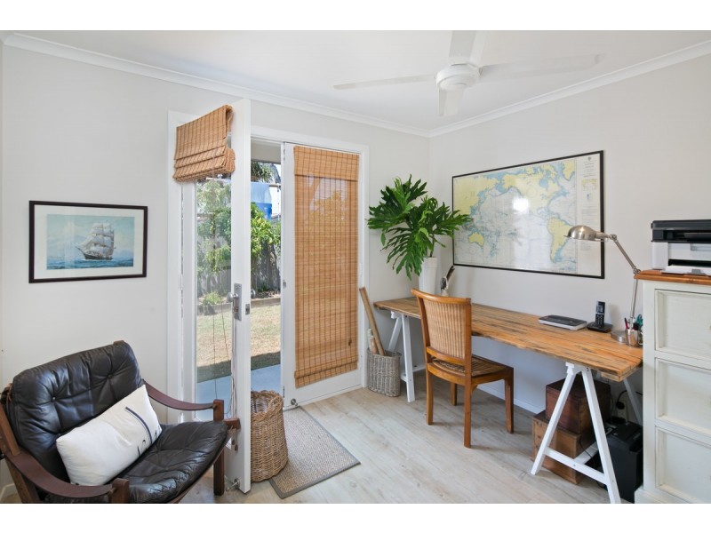 17 Thompson Street, Victoria Point QLD 4165