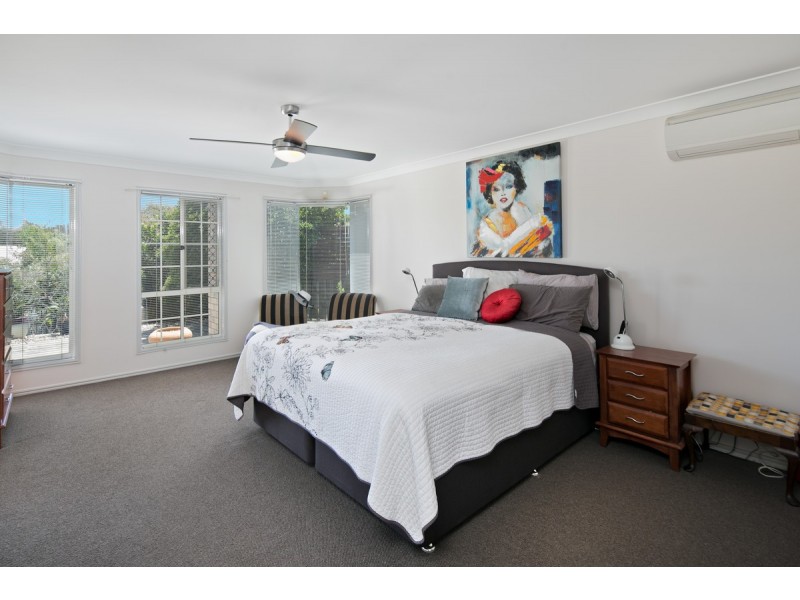 10 Ivory Lane, Ormiston QLD 4160