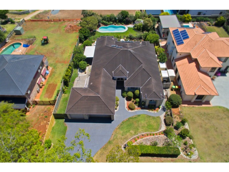 10 Ivory Lane, Ormiston QLD 4160