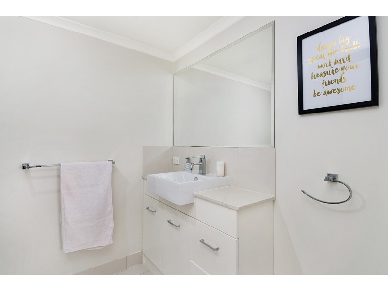 2/175 Norman Avenue, Norman Park QLD 4170