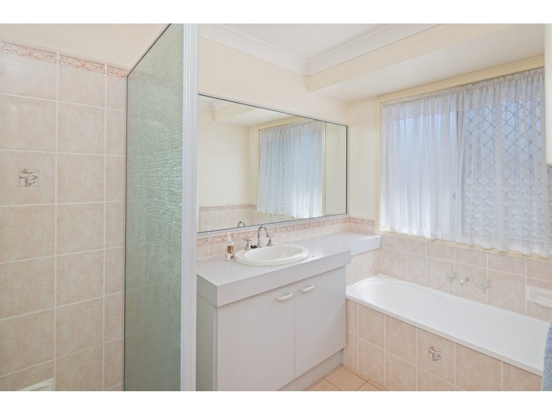 7 Vicki Place, Victoria Point QLD 4165