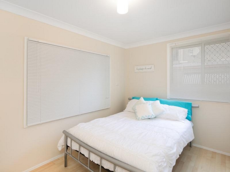 18 Moonah Street, Coochiemudlo Island QLD 4184