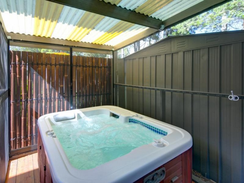 18 Moonah Street, Coochiemudlo Island QLD 4184