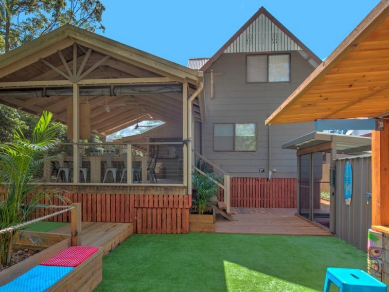 18 Moonah Street, Coochiemudlo Island QLD 4184