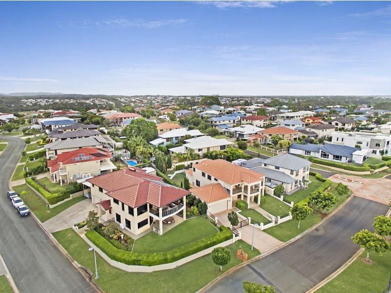 1 Baylink Drive, Redland Bay QLD 4165