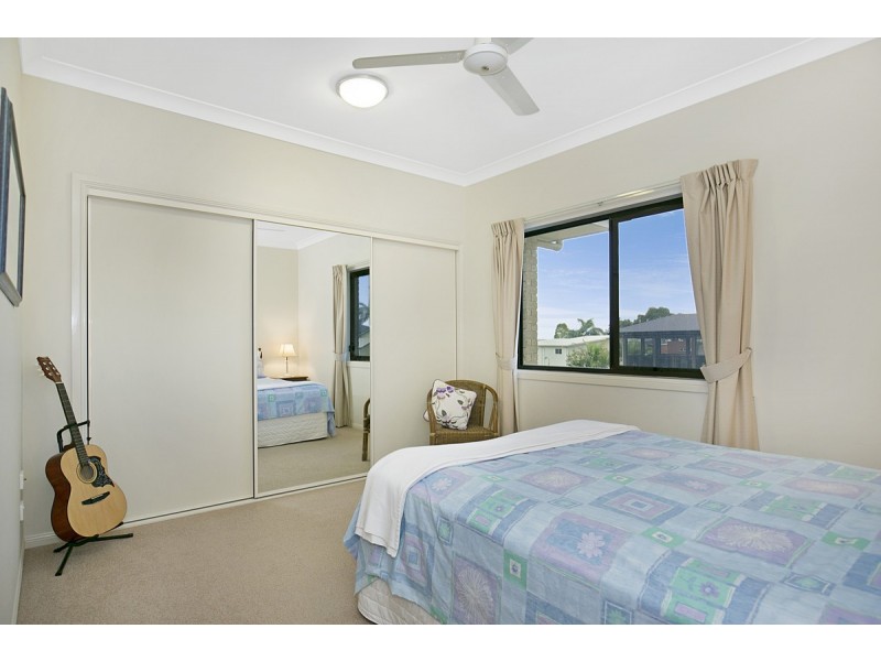 1 Baylink Drive, Redland Bay QLD 4165