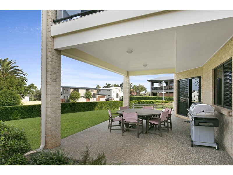 1 Baylink Drive, Redland Bay QLD 4165