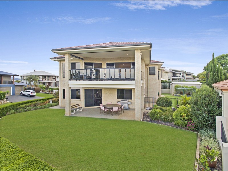 1 Baylink Drive, Redland Bay QLD 4165