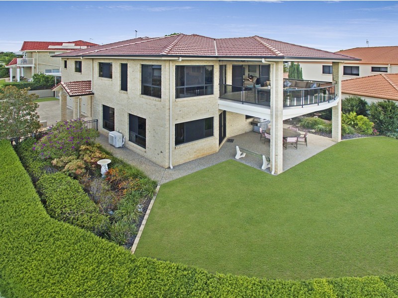 1 Baylink Drive, Redland Bay QLD 4165