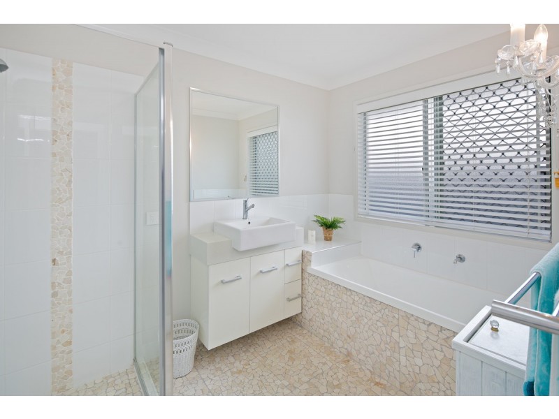 34 Girraween Crescent, Capalaba QLD 4157