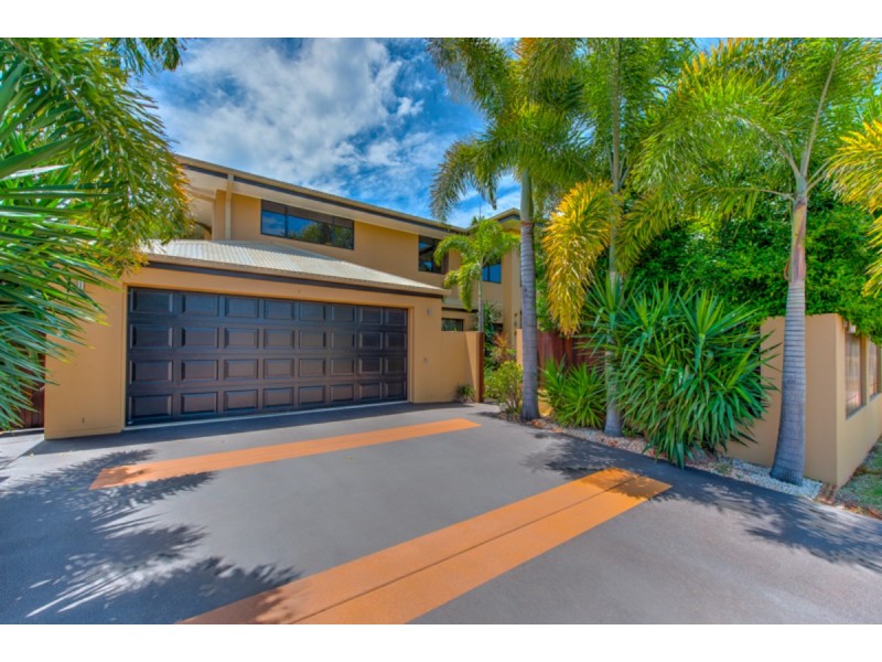 4 Huntly Place, Redland Bay QLD 4165