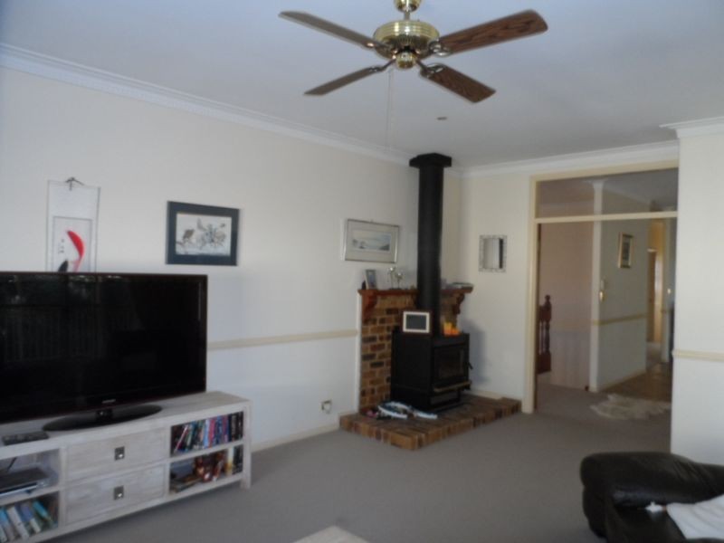 13 Waverley Court, Ormiston QLD 4160