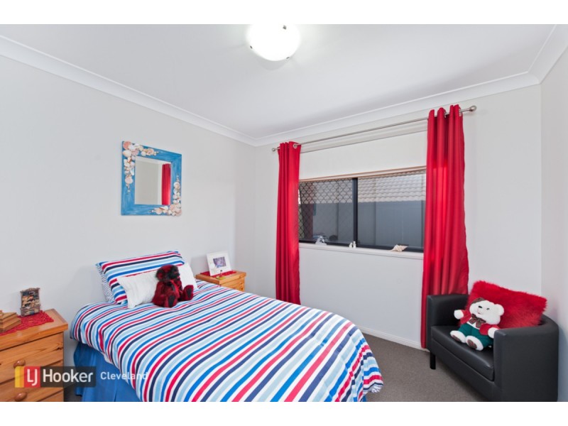 8 Creekside Circuit West, Victoria Point QLD 4165
