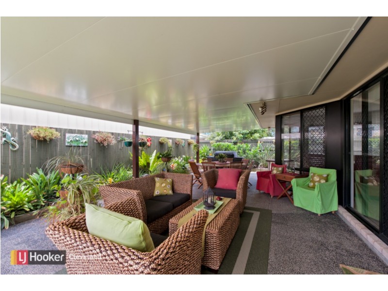 8 Creekside Circuit West, Victoria Point QLD 4165