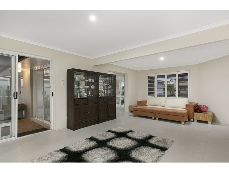 7 Seacrest Court, Raby Bay QLD 4163