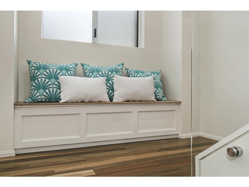 7 Seacrest Court, Raby Bay QLD 4163