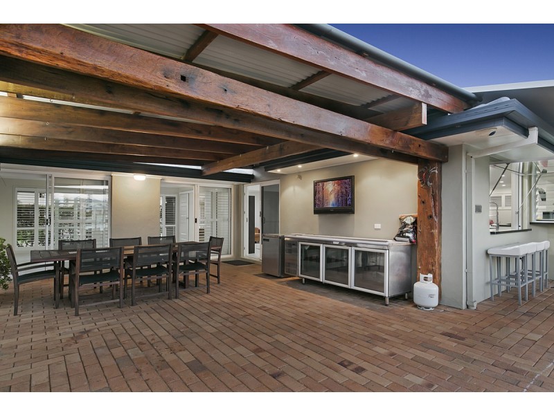 7 Seacrest Court, Raby Bay QLD 4163