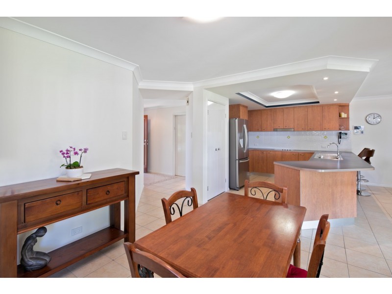 16 Lidgard Street, Thornlands QLD 4164